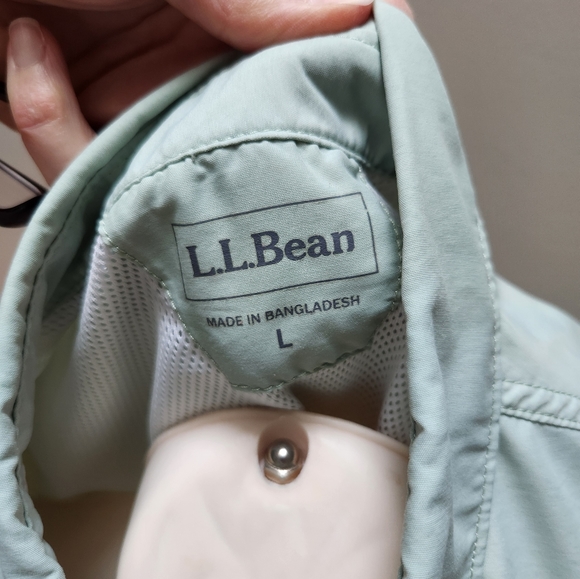 L. L. Bean Tropicwear Short Sleeved Shirt - Picture 4 of 16